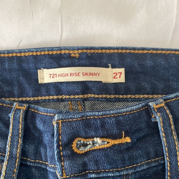 Levi high rise jeans - Picture 2 of 4